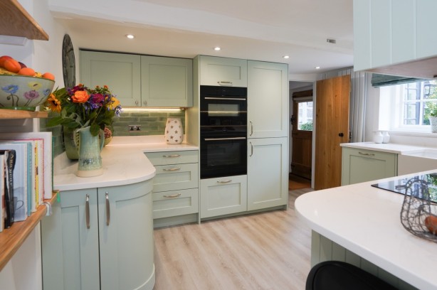 Shaker Kitchen for a Character Cottage